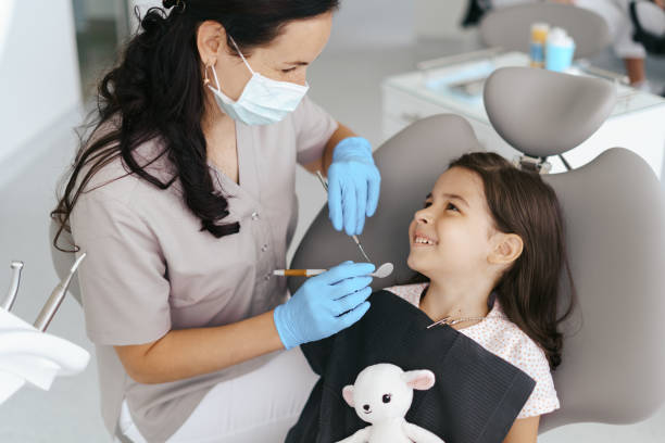 Best Emergency Tooth Extraction  in Valley View, OH
